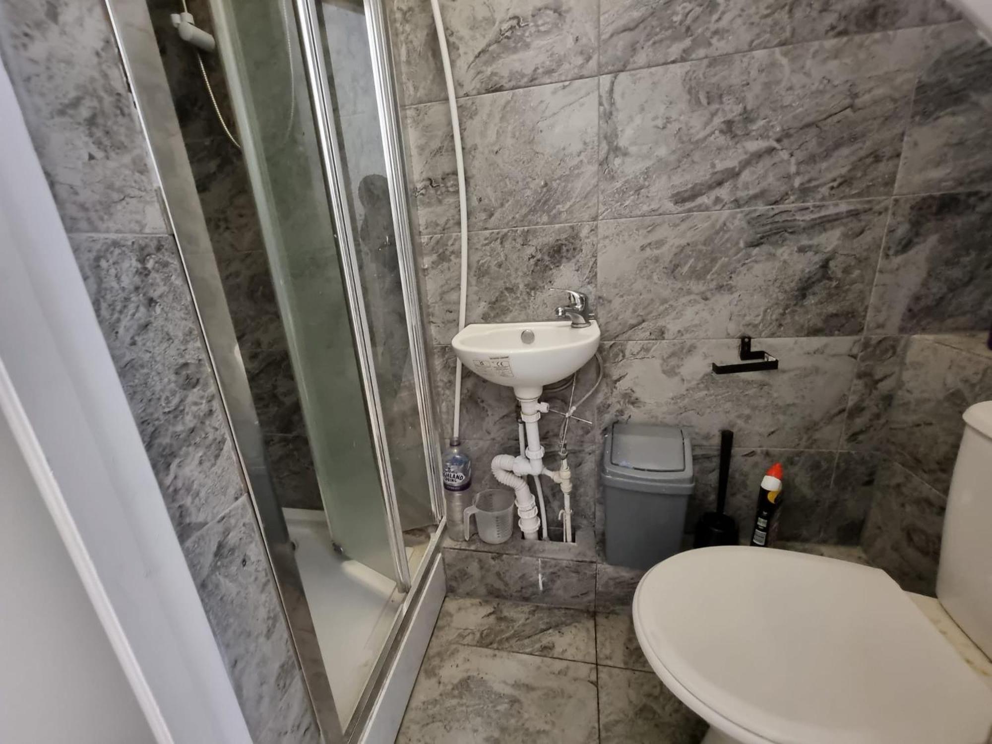 Easy Rooms, London Luton Airport -24 Hour Check-In Exteriör bild