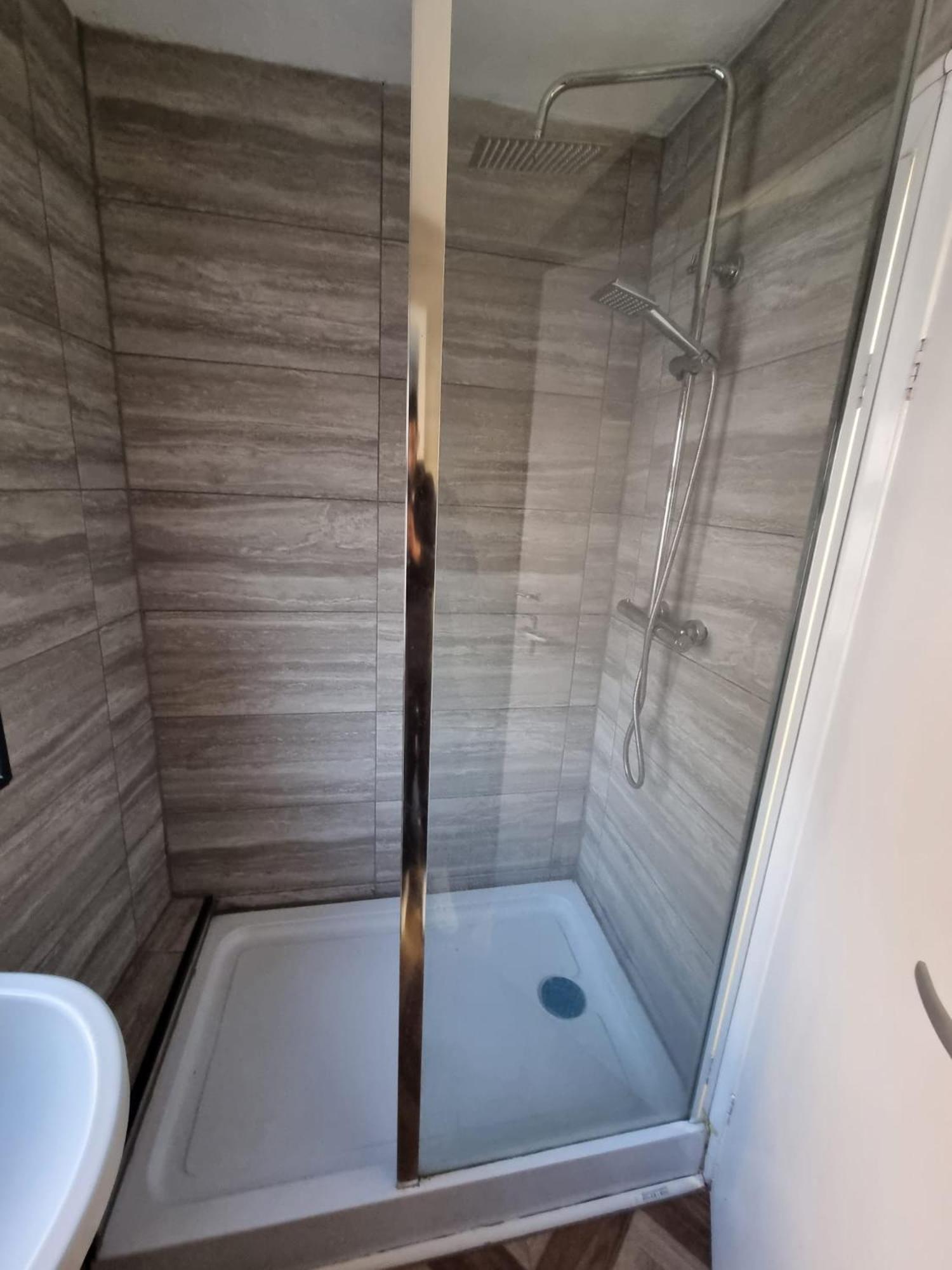 Easy Rooms, London Luton Airport -24 Hour Check-In Exteriör bild